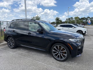 2021 BMW X7 M50i