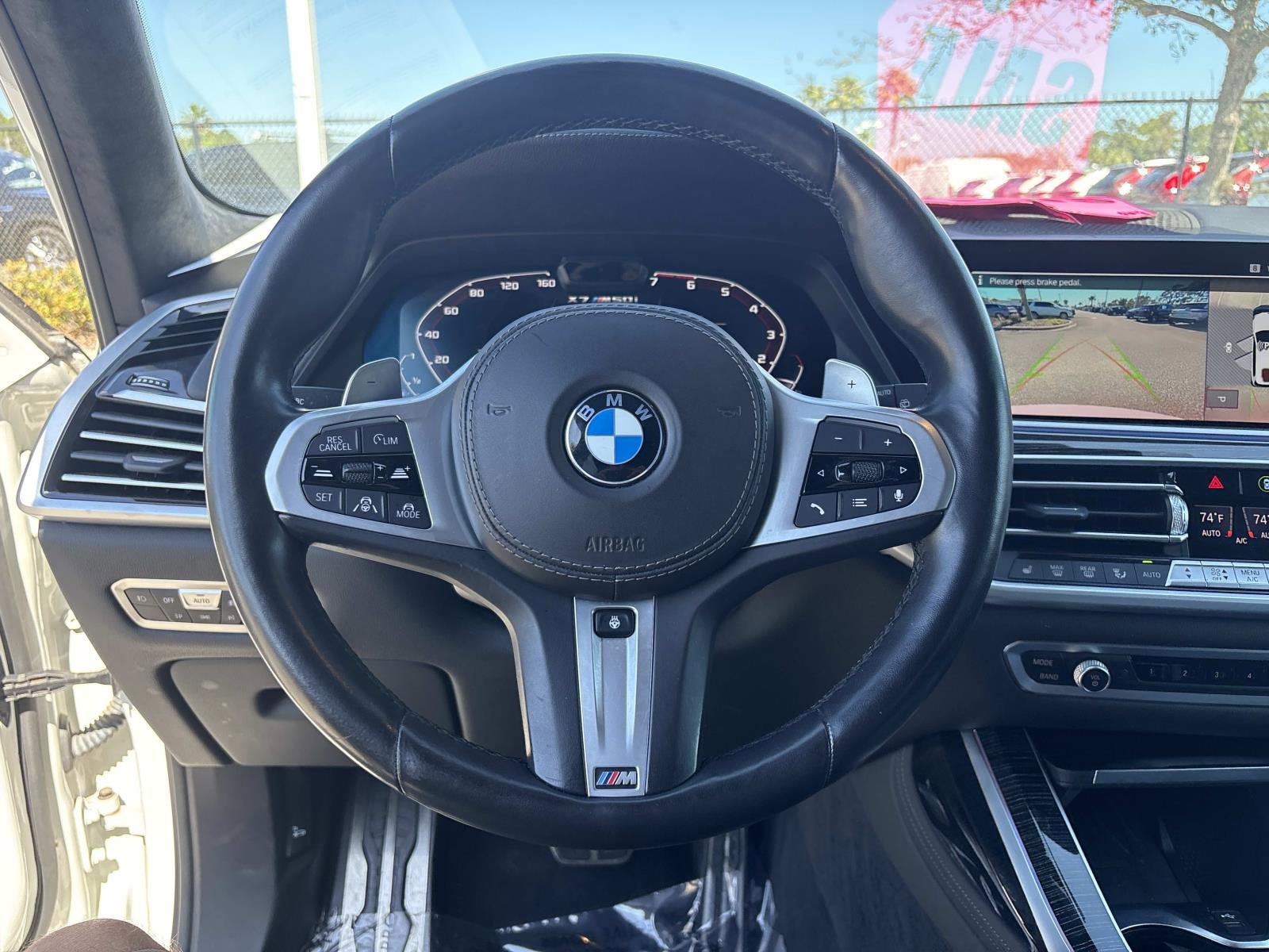 2022 BMW X7 M50i