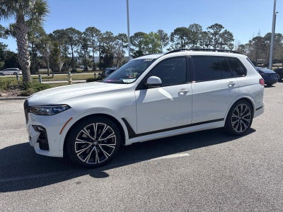 2022 BMW X7 M50i