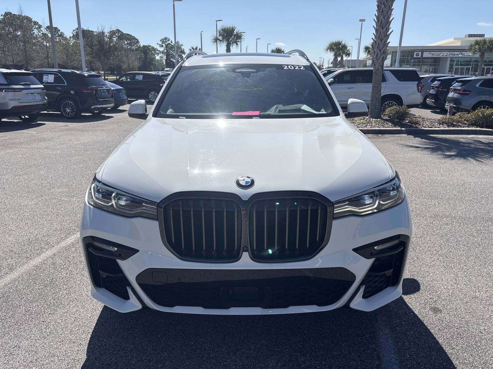 2022 BMW X7 M50i