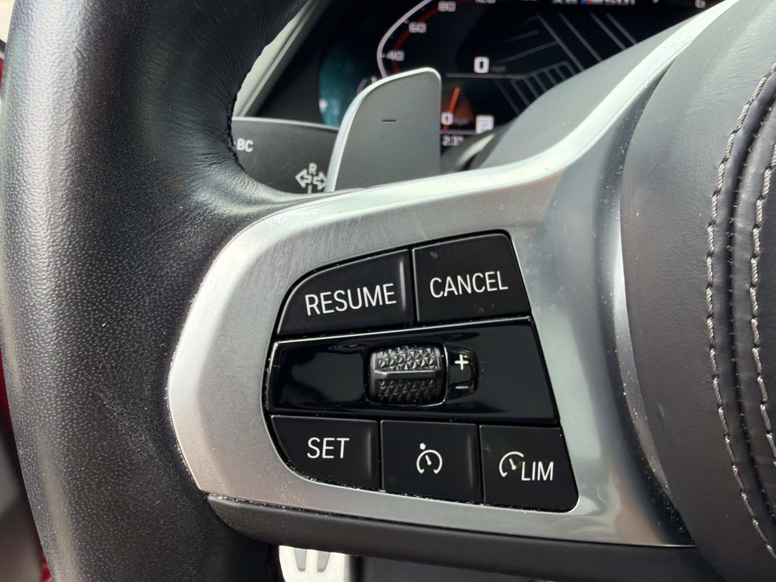 2023 BMW X6 M50i