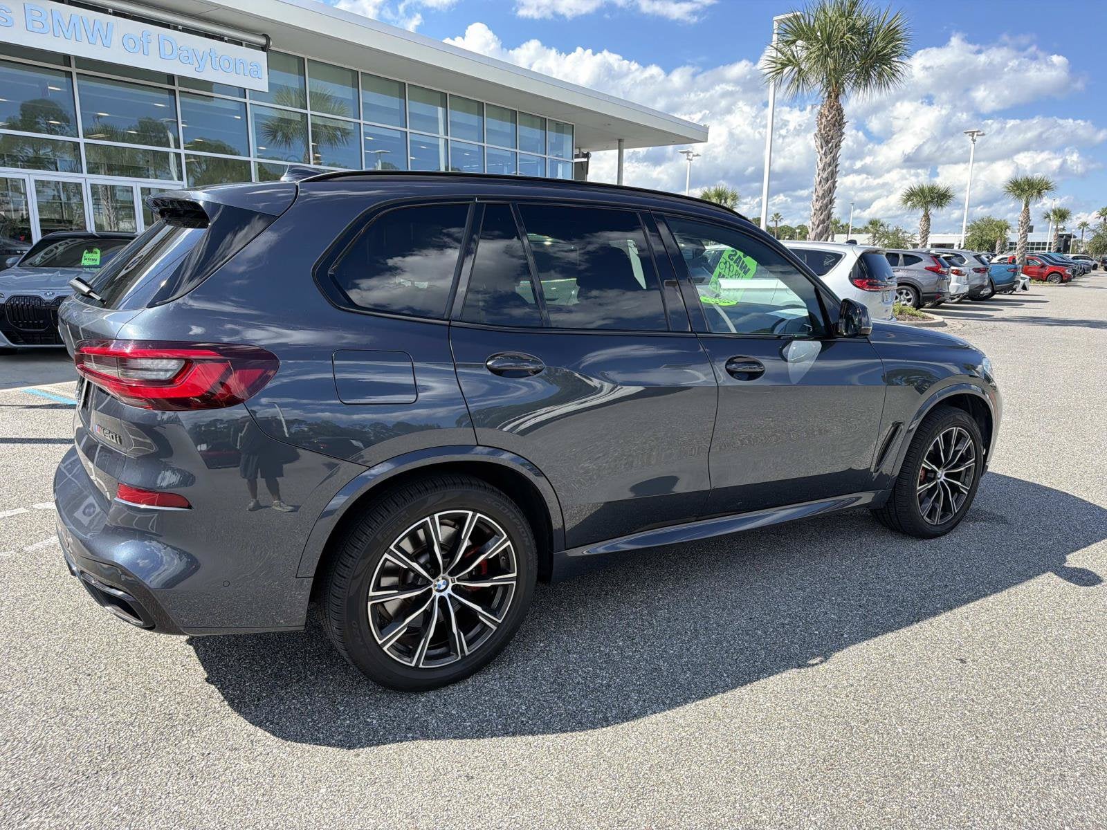 2022 BMW X5 M50i