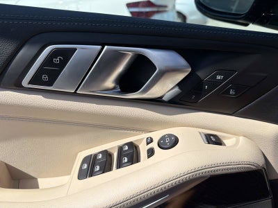 2022 BMW X5 M50i