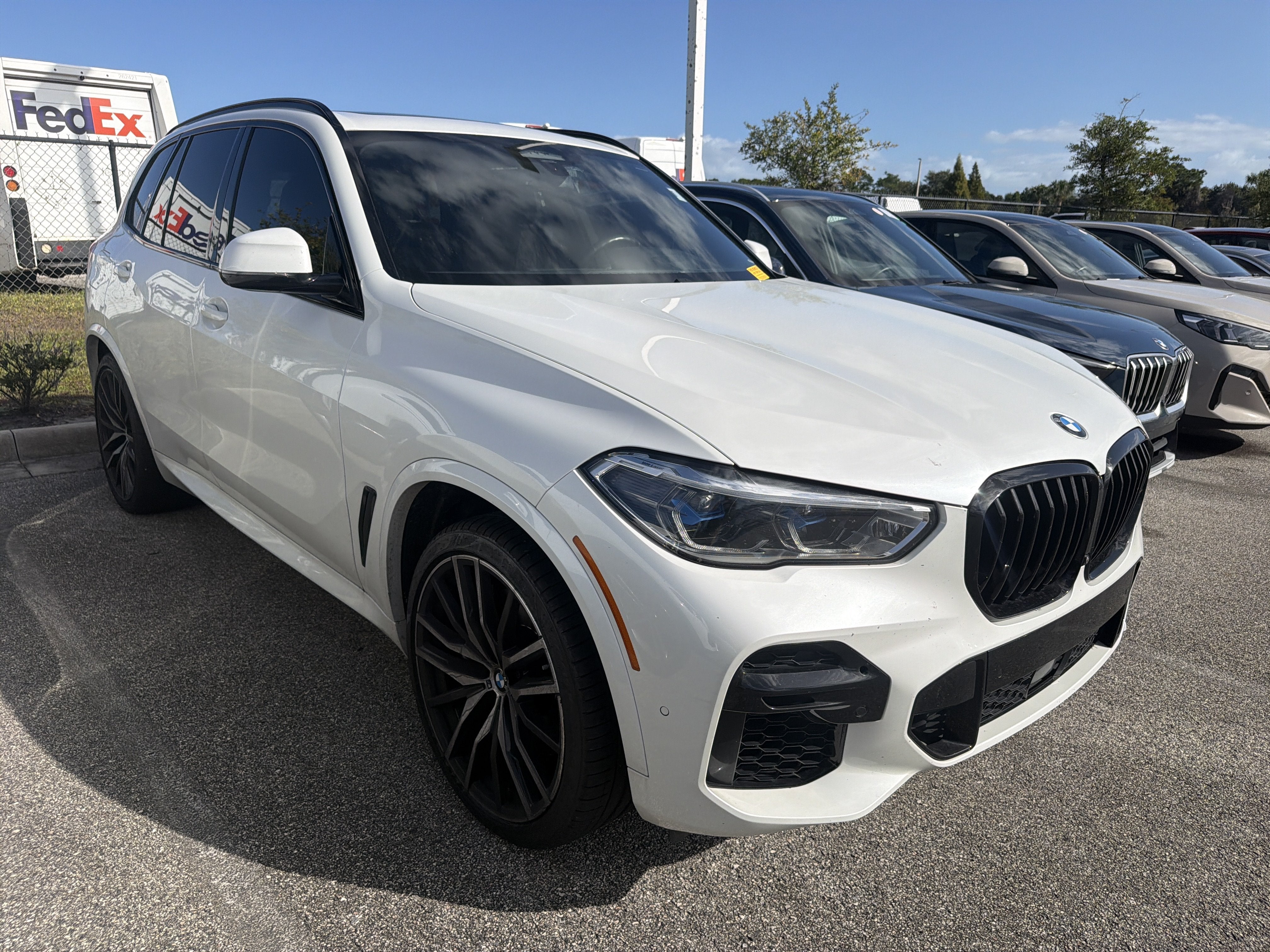 2022 BMW X5 M50i