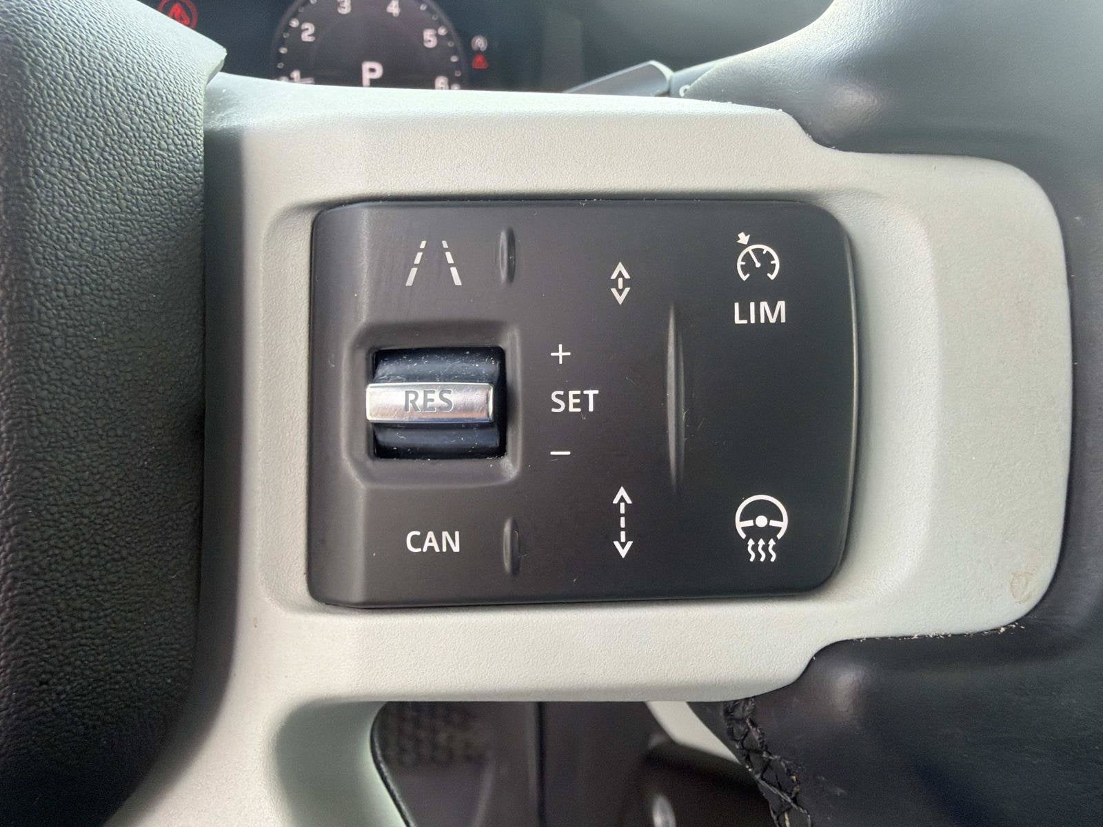 2024 Land Rover Defender S