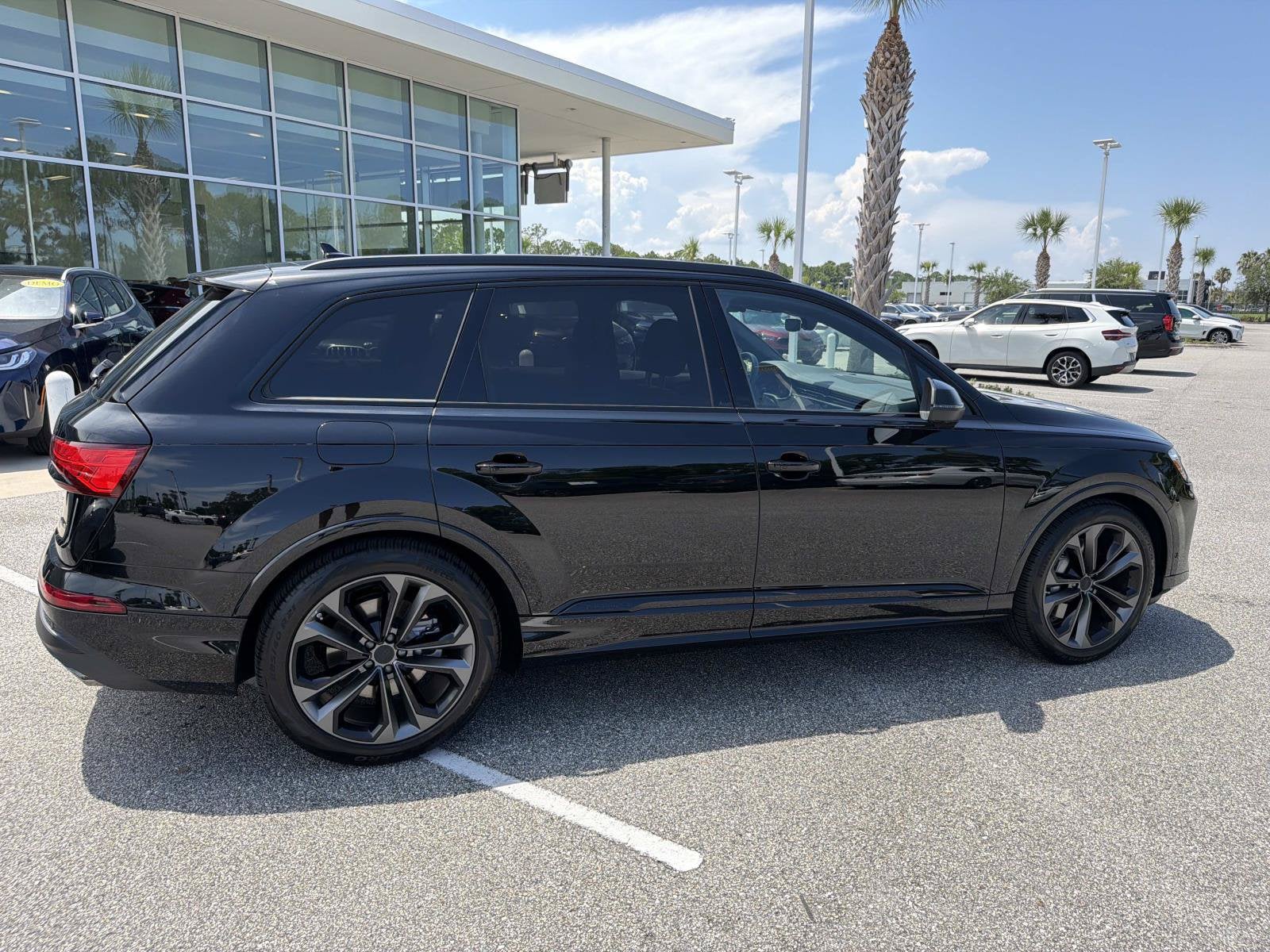 2026 Audi Q7 Premium Plus