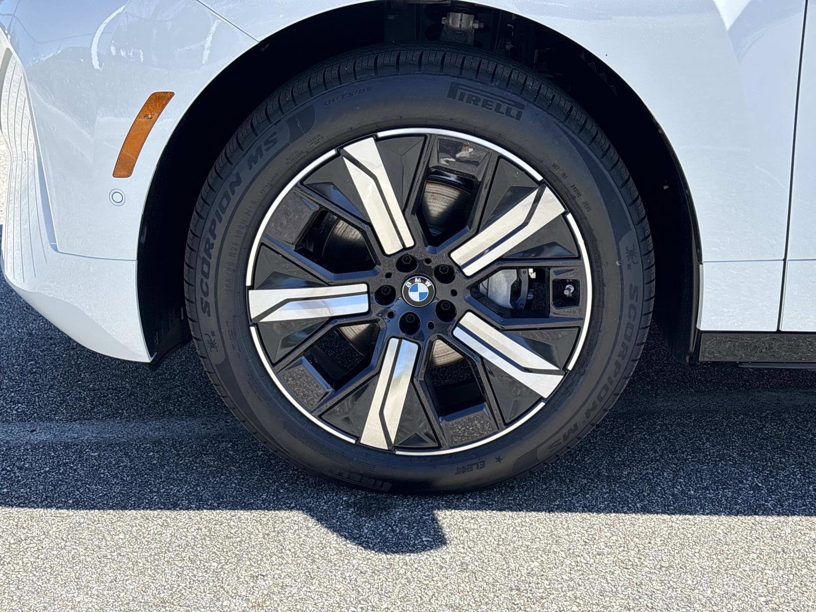 2026 BMW iX xDrive45