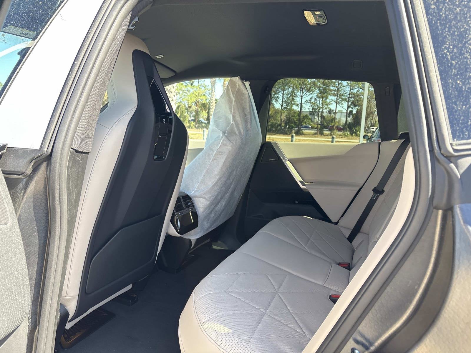 2026 BMW iX xDrive45