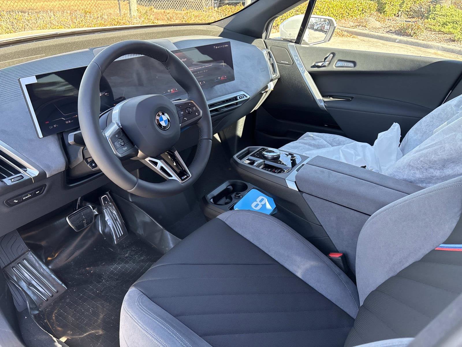 2026 BMW iX xDrive45