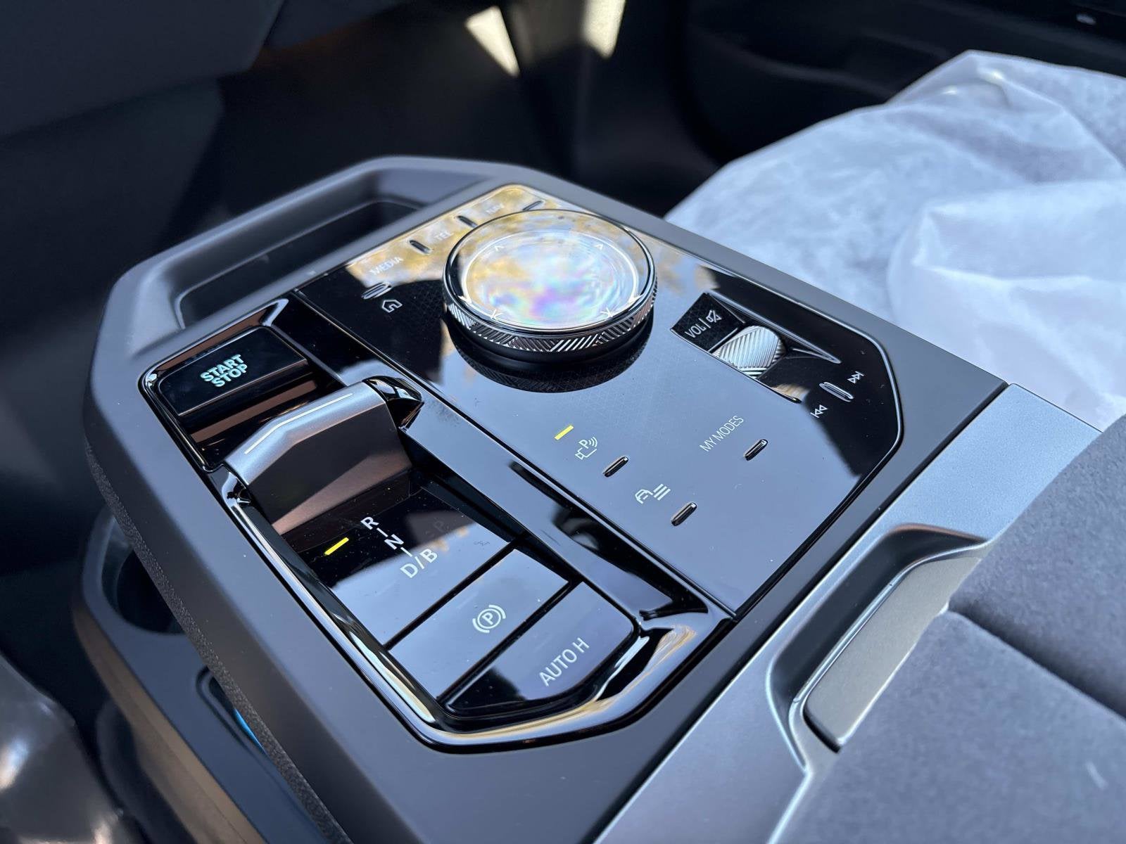 2026 BMW iX xDrive45