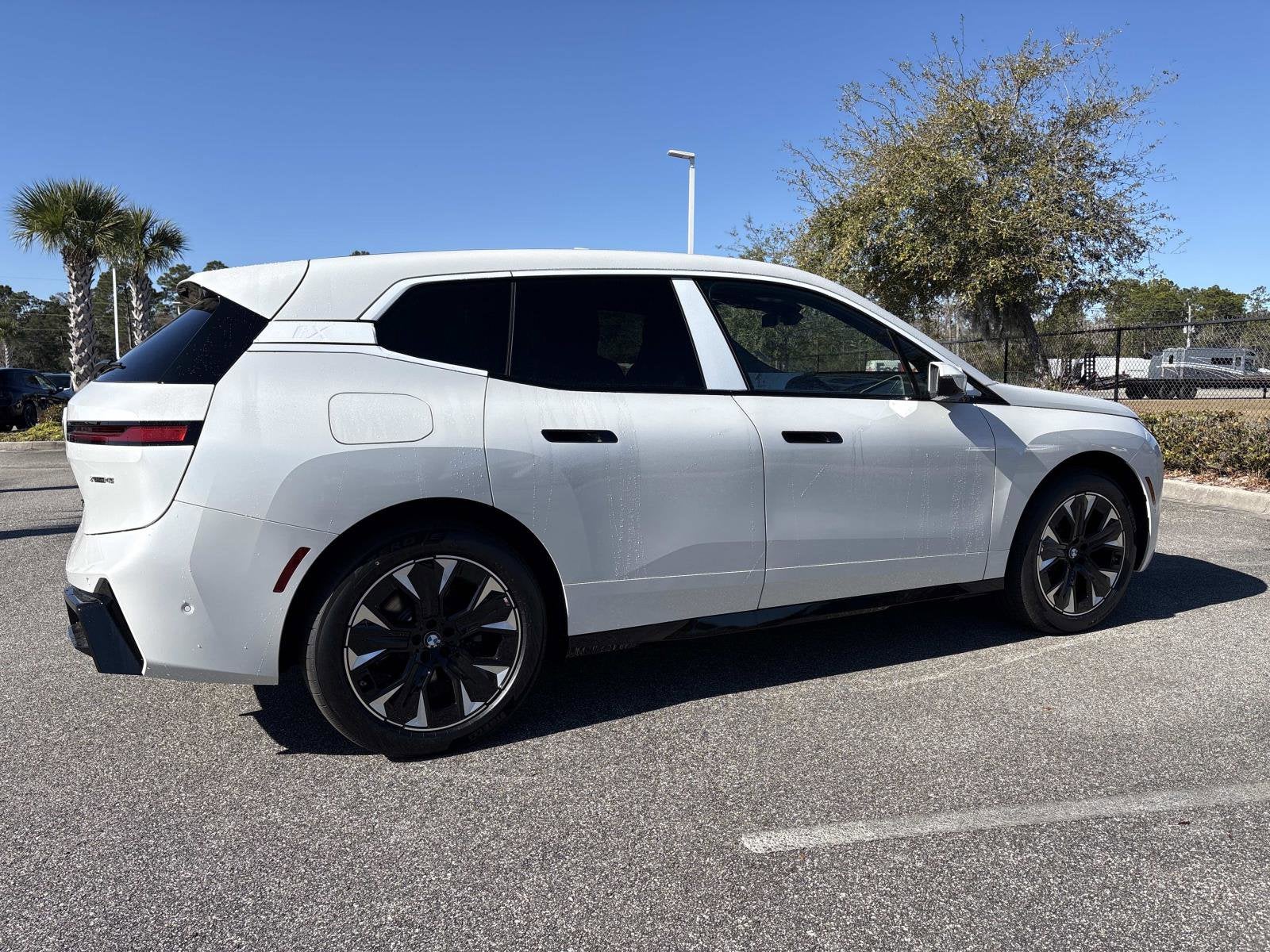 2026 BMW iX xDrive45