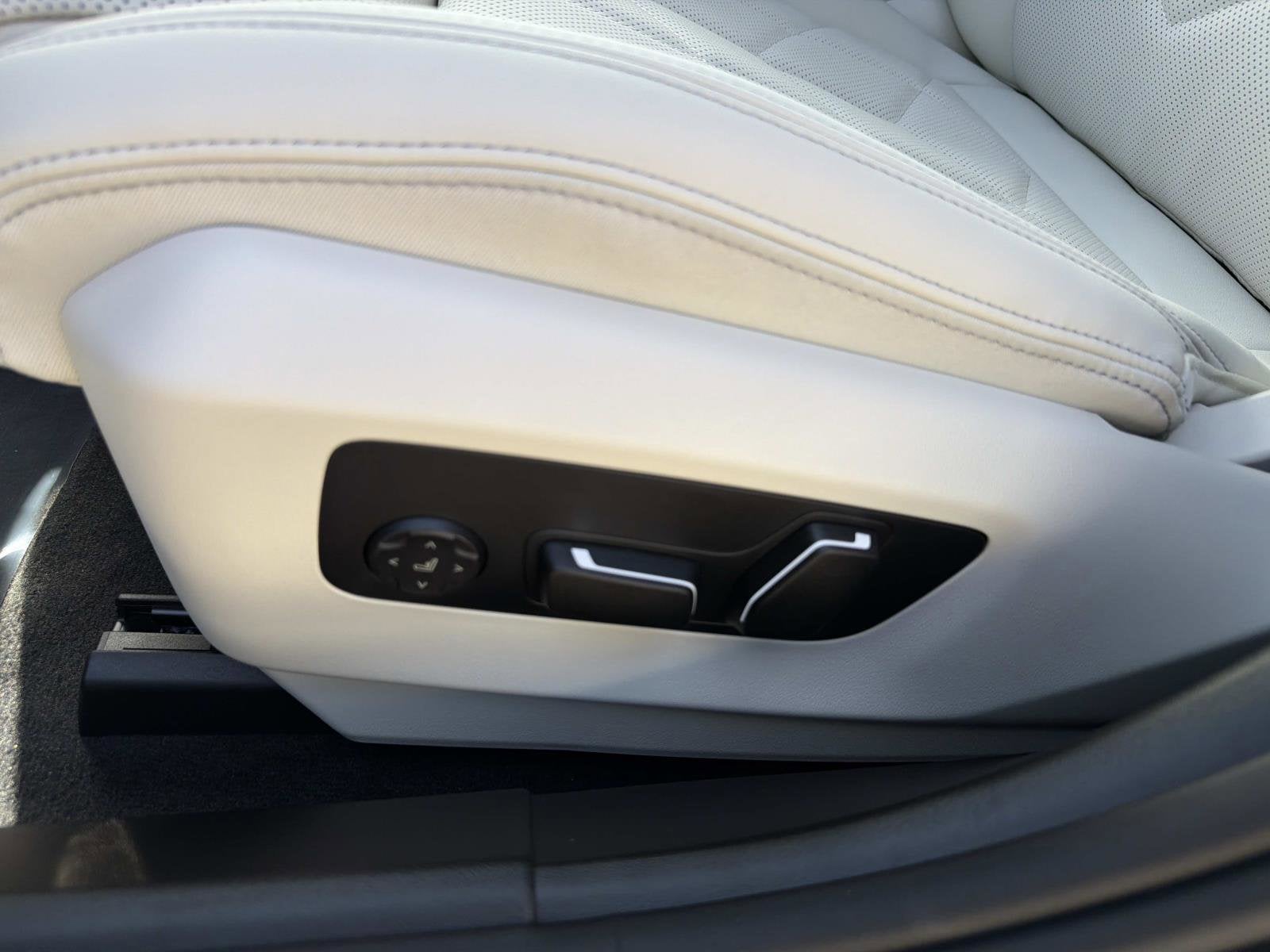 2026 BMW 5 Series 550e xDrive