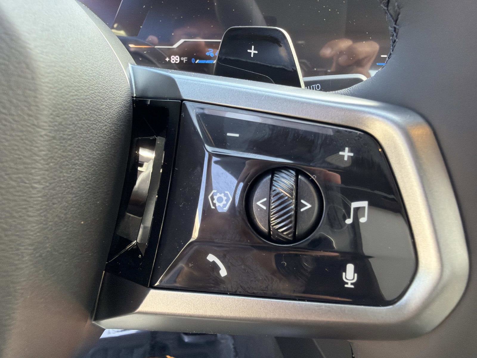 2026 BMW 5 Series 550e xDrive