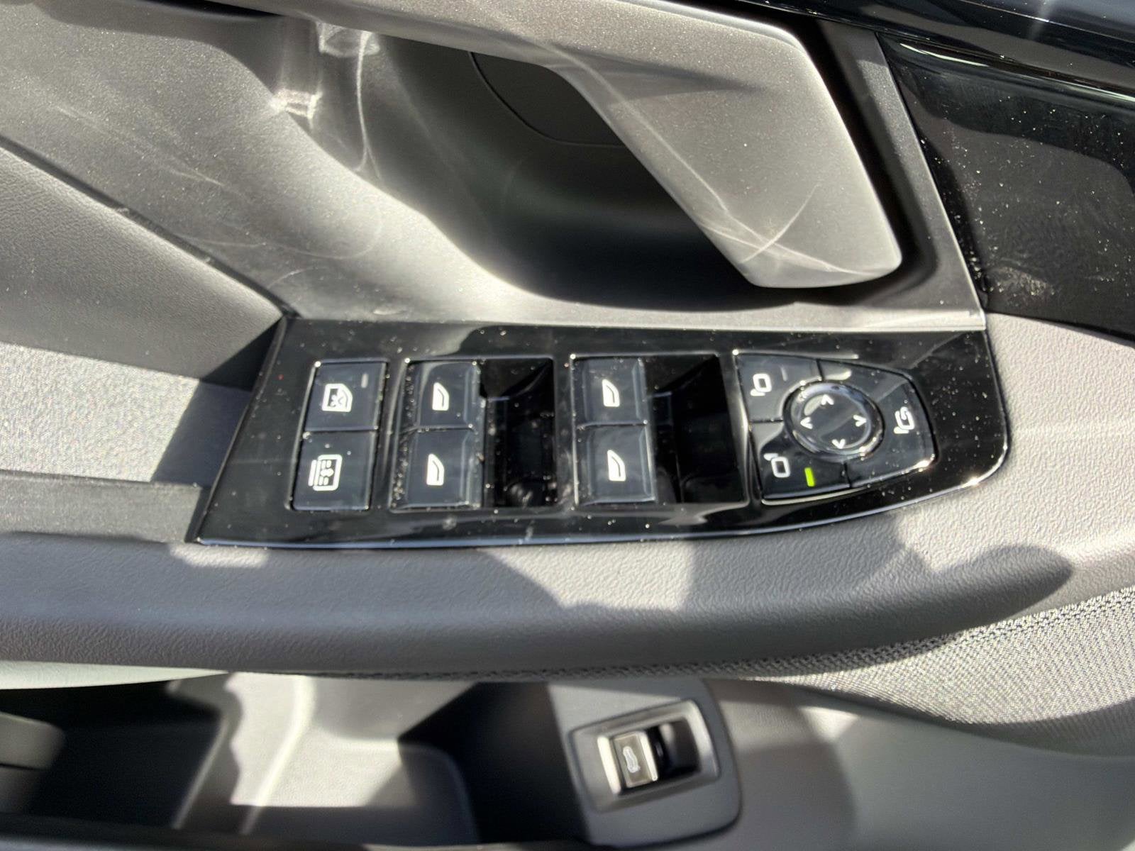 2026 BMW 5 Series 550e xDrive