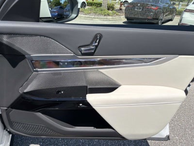 2026 BMW 7 Series 740i