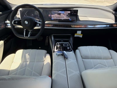 2026 BMW 7 Series 740i