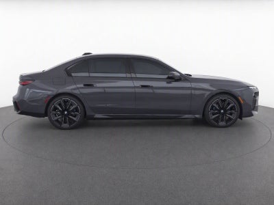 2023 BMW 7 Series 740i