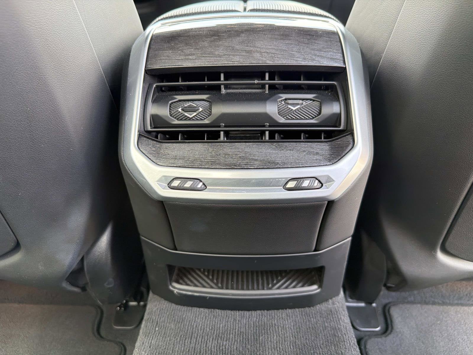2025 BMW 7 Series 740i xDrive