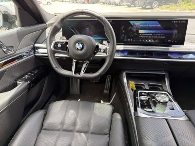 2025 BMW 7 Series 740i xDrive