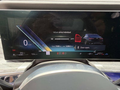 2025 BMW 7 Series 740i xDrive