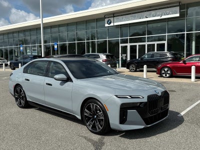 2025 BMW 7 Series 750e xDrive