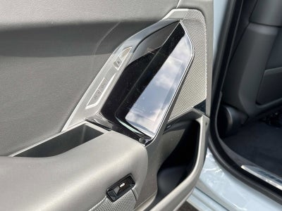 2025 BMW 7 Series 750e xDrive