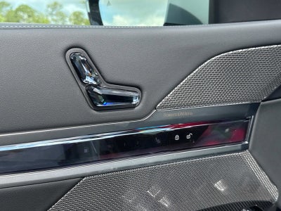 2025 BMW 7 Series 750e xDrive