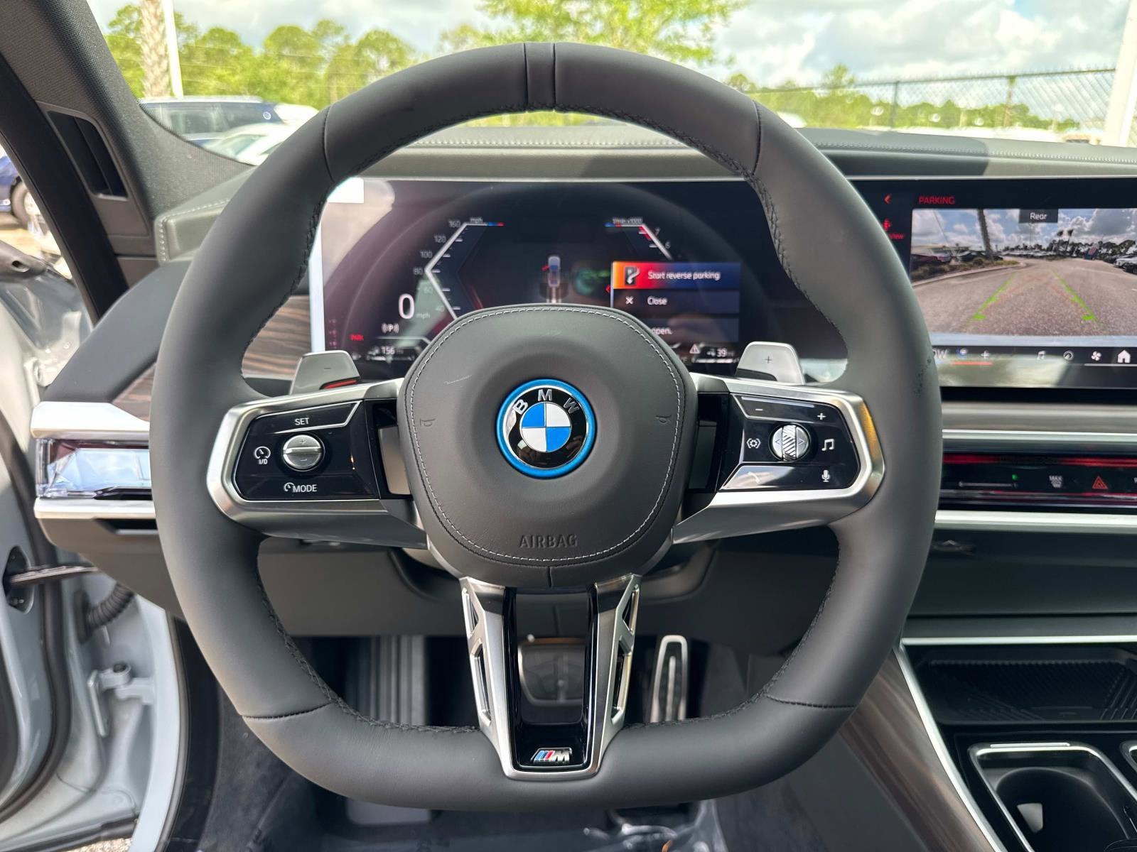 2025 BMW 7 Series 750e xDrive