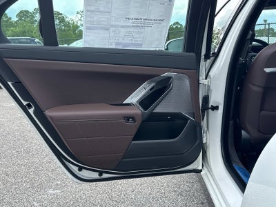 2025 BMW 7 Series 750e xDrive