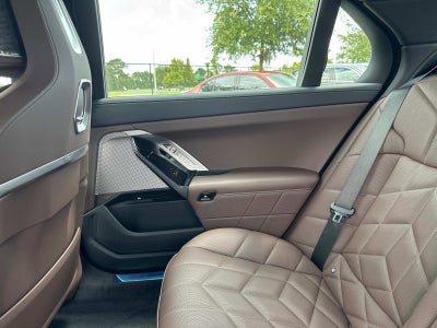 2025 BMW 7 Series 750e xDrive