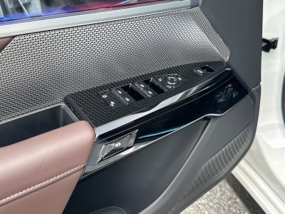 2025 BMW 7 Series 750e xDrive