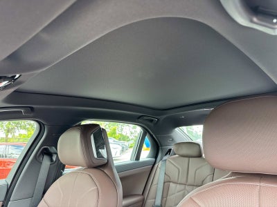 2025 BMW 7 Series 750e xDrive