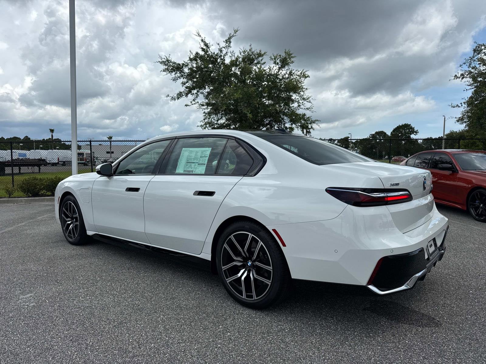 2025 BMW 7 Series 750e xDrive