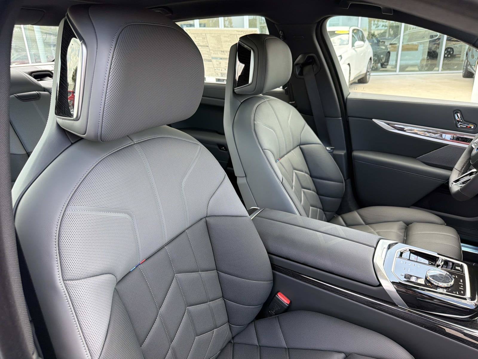 2026 BMW 7 Series 750e xDrive
