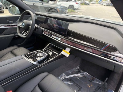 2026 BMW 7 Series 750e xDrive