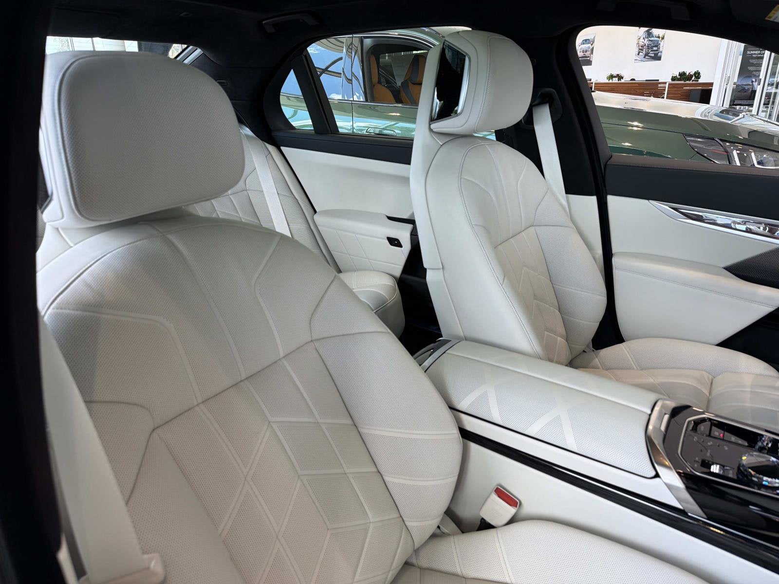 2026 BMW 7 Series 750e xDrive