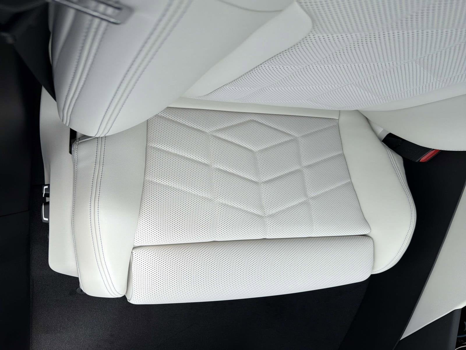 2026 BMW 5 Series 530i