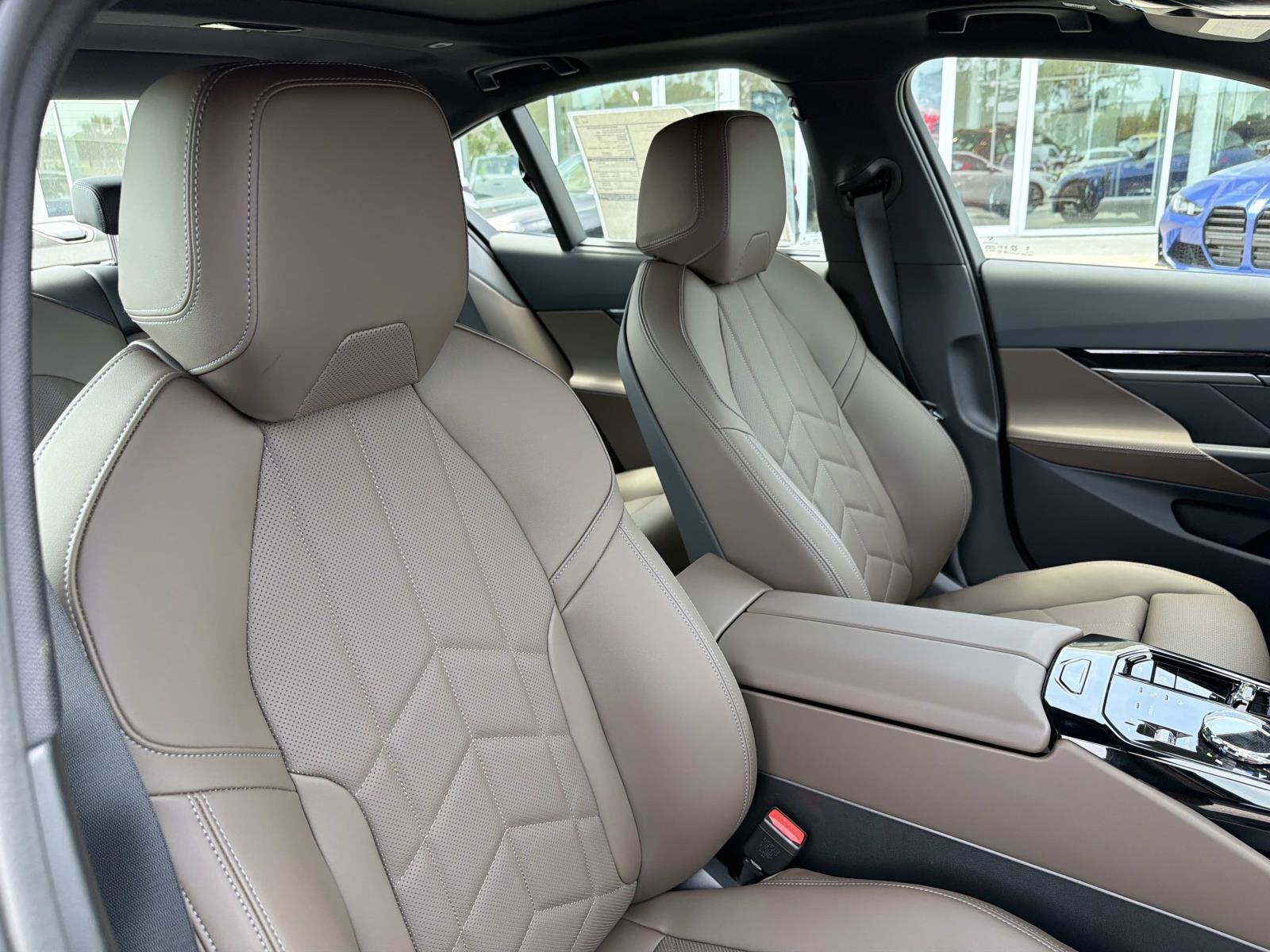 2026 BMW 5 Series 530i