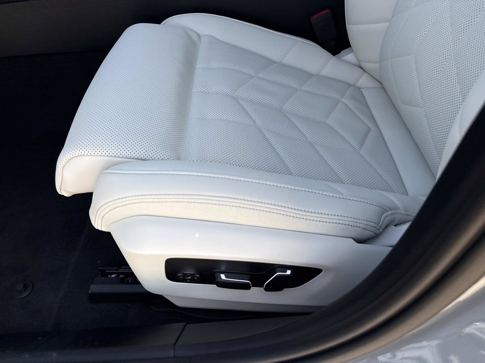 2027 BMW 5 Series 530i