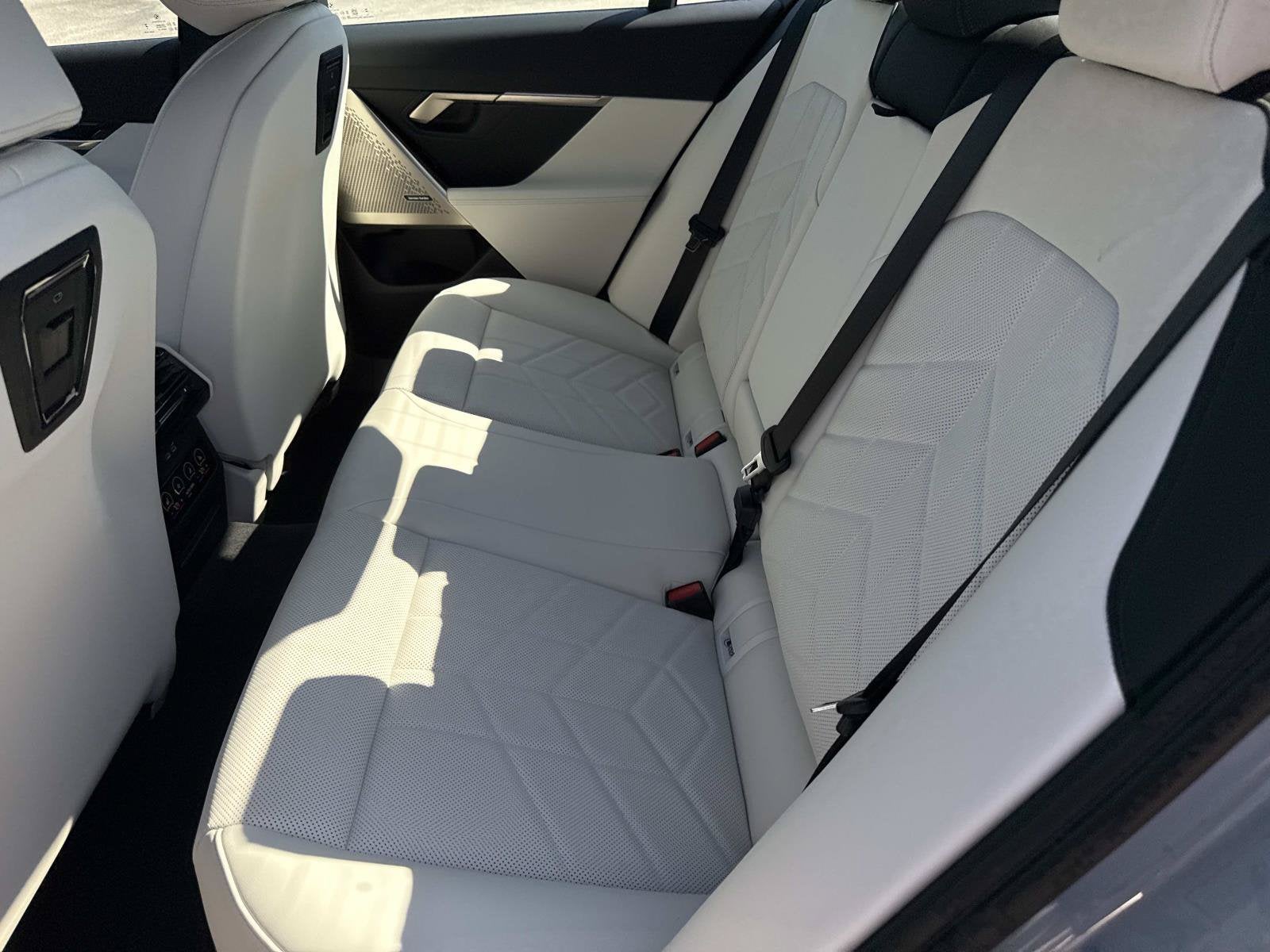 2027 BMW 5 Series 530i