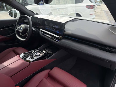 2026 BMW 5 Series 530i