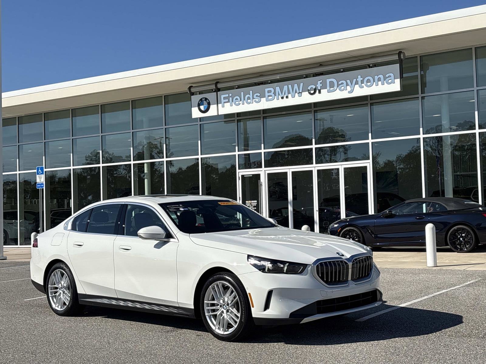 2025 BMW 5 Series 530i