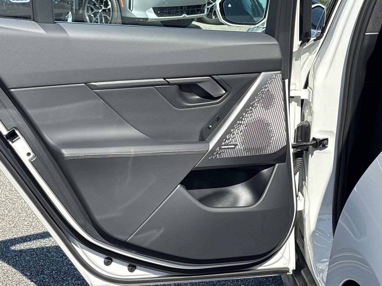 2025 BMW 5 Series 530i