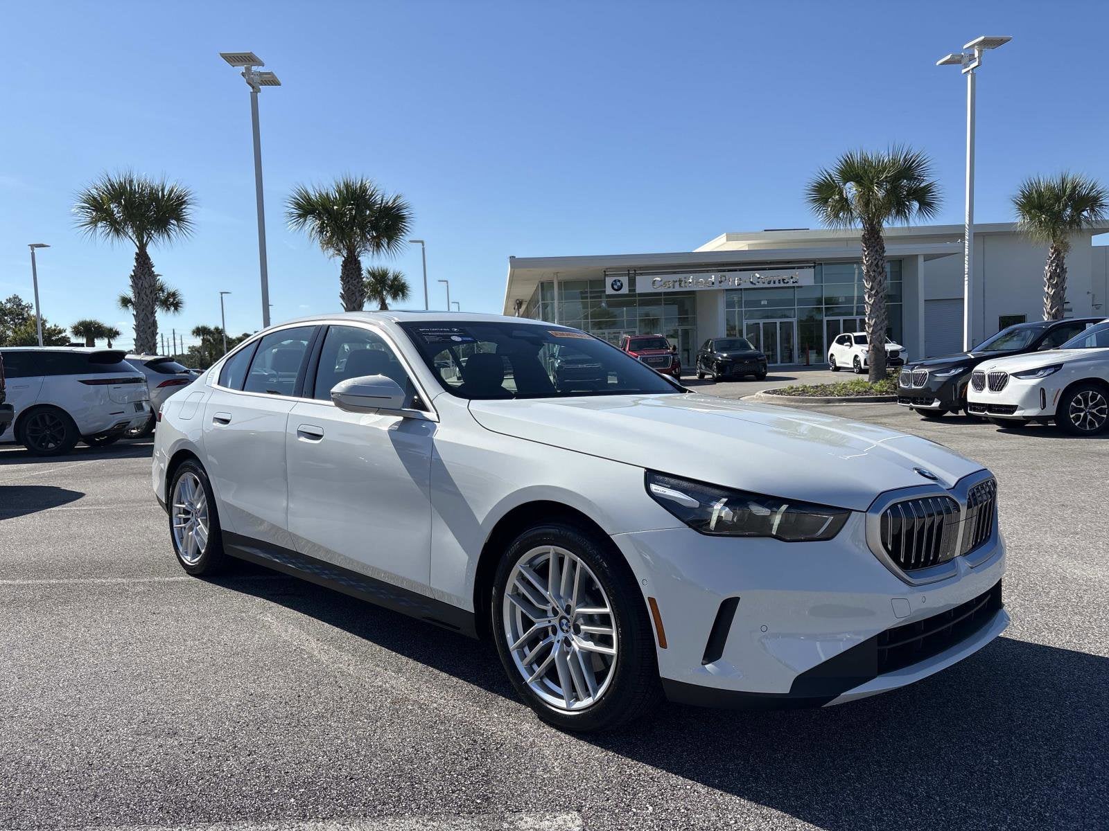 2025 BMW 5 Series 530i