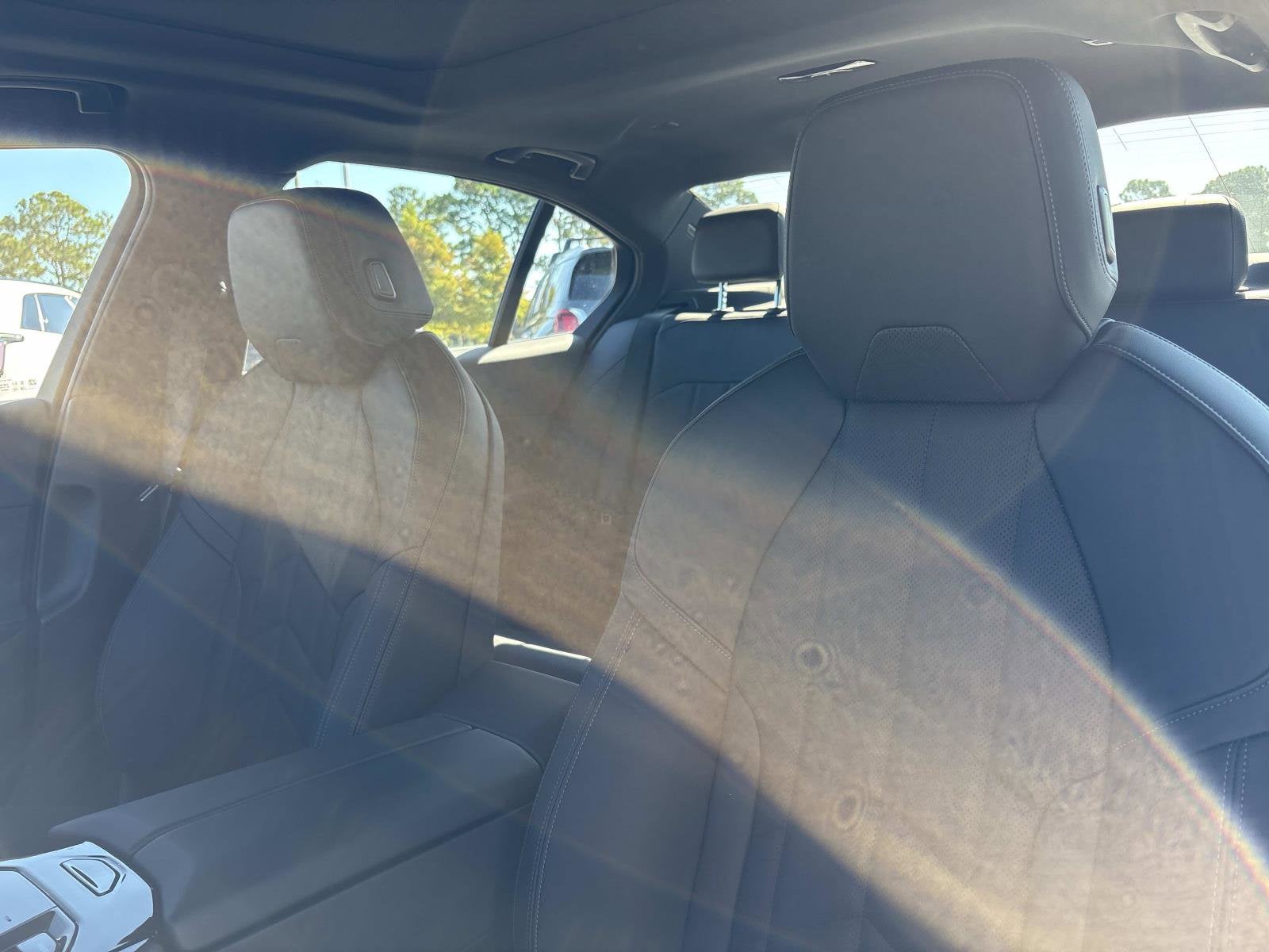 2025 BMW 5 Series 530i