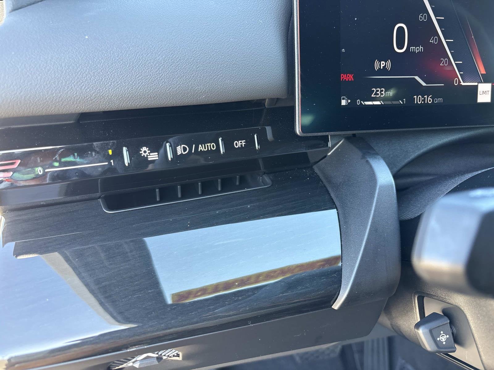 2025 BMW 5 Series 530i