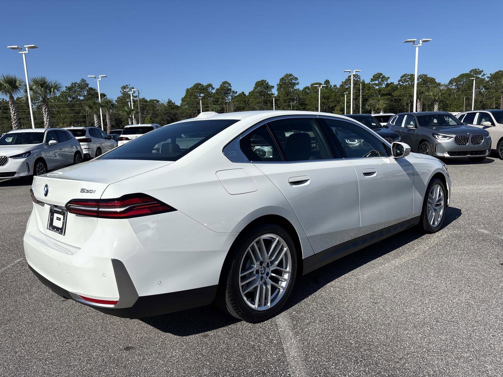 2025 BMW 5 Series 530i