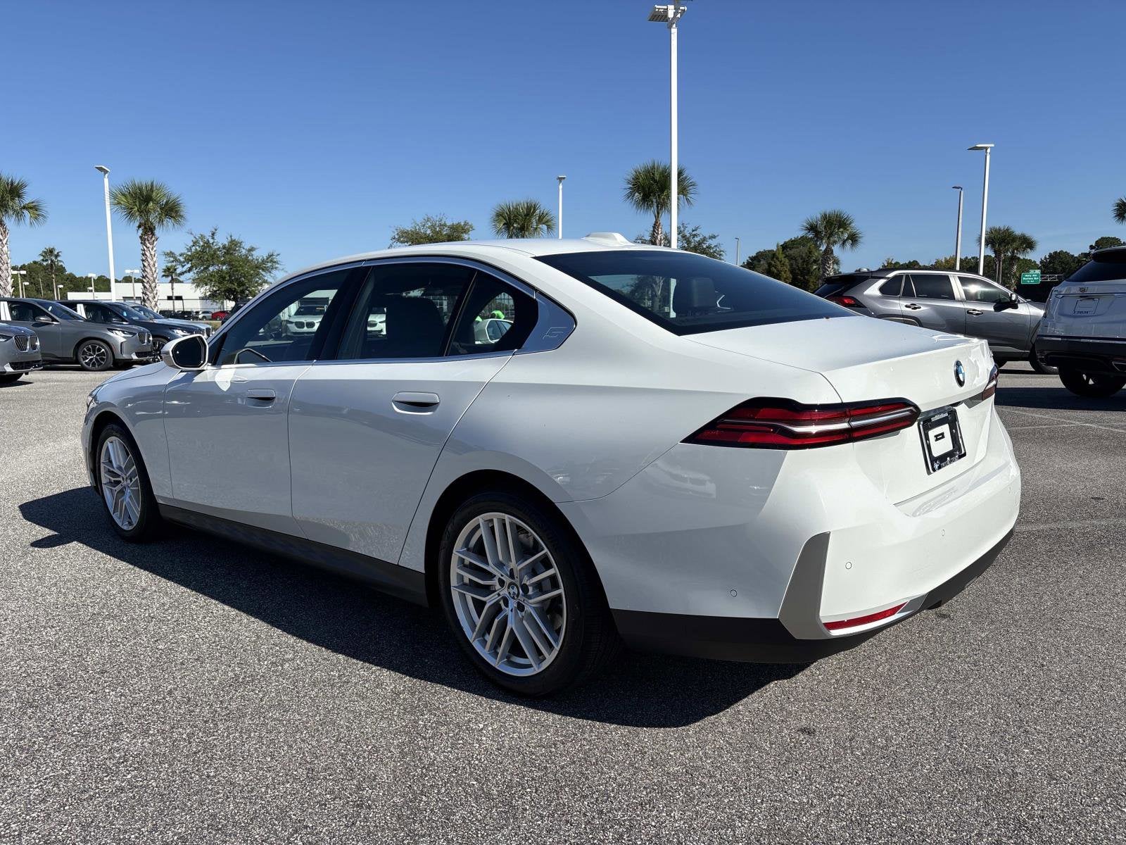 2025 BMW 5 Series 530i