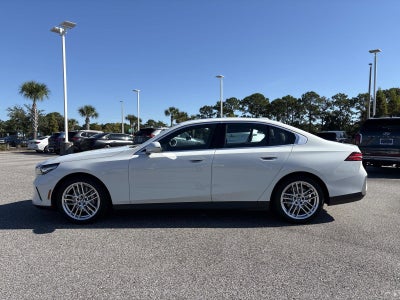 2025 BMW 5 Series 530i