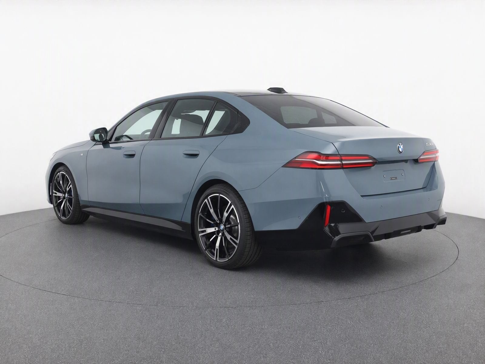 2024 BMW 5 Series 530i